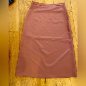 Oak + Fort satin like a line skirt in a beautiful taupe color.